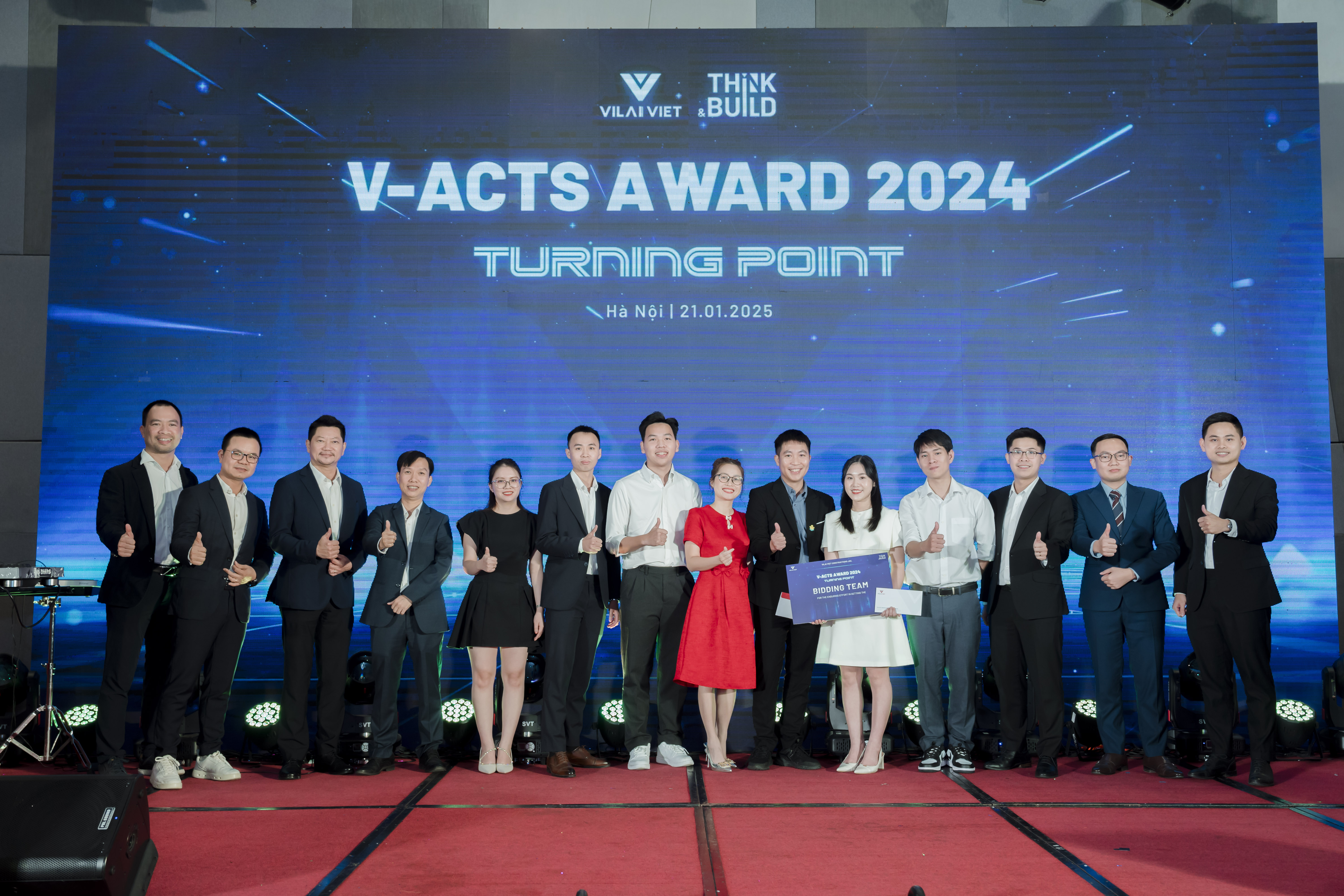 Members of the Bidding Department and Technical Department received the V.ACTS 2024 award.